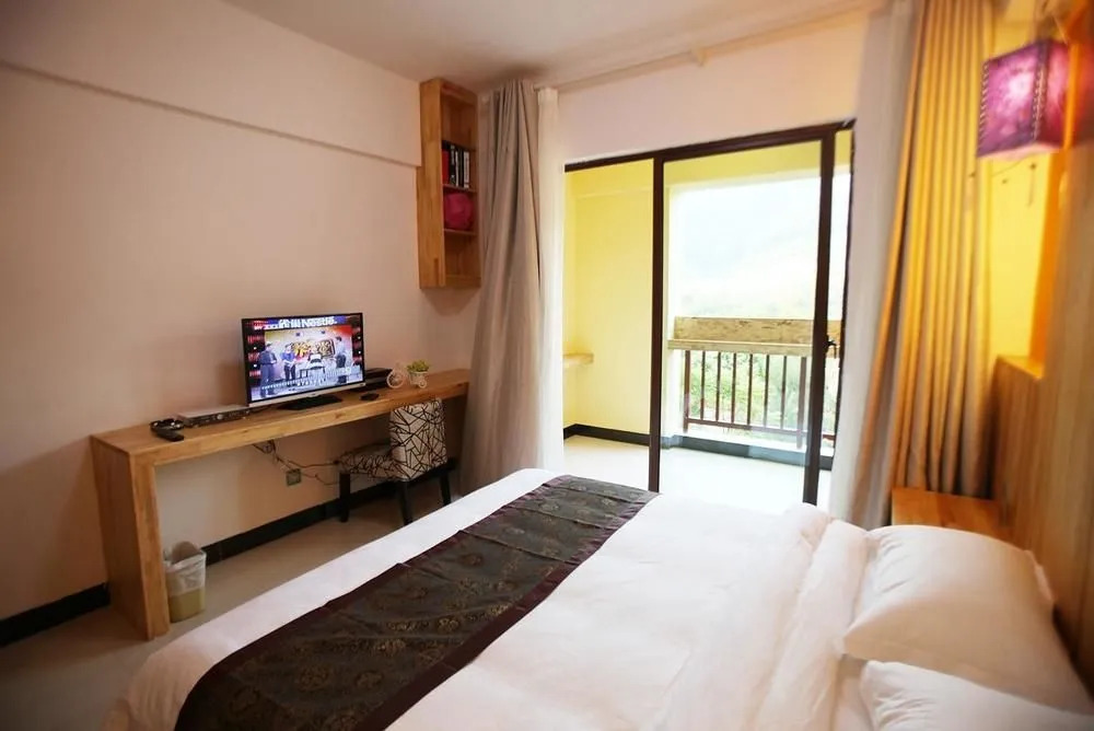 Yiluyuan Apartment Hotel