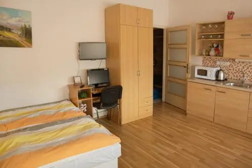 Apartment Abricos