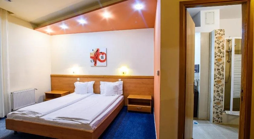 Hotel Torontal