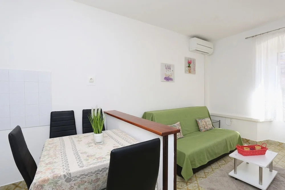 Apartment Riva Rabac / One Bedroom A1