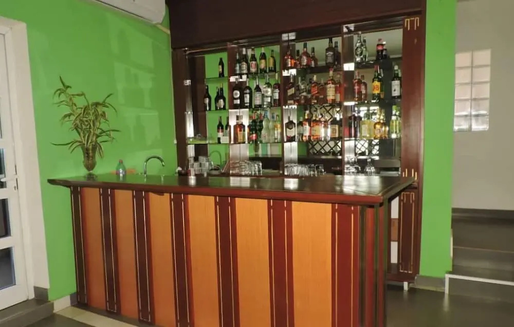 Iris Hotel