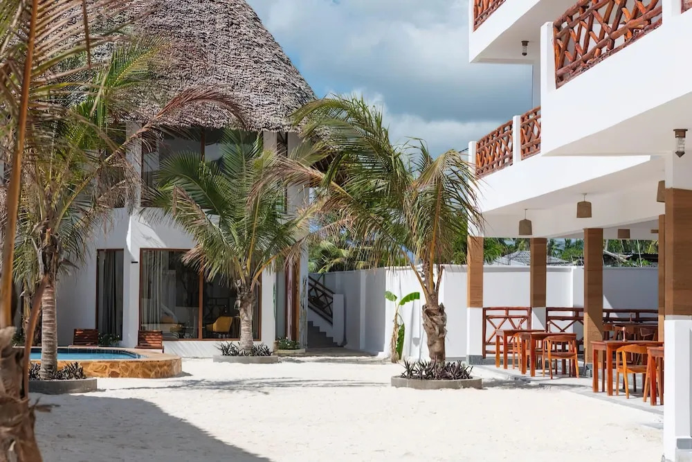 S&S HOTEL