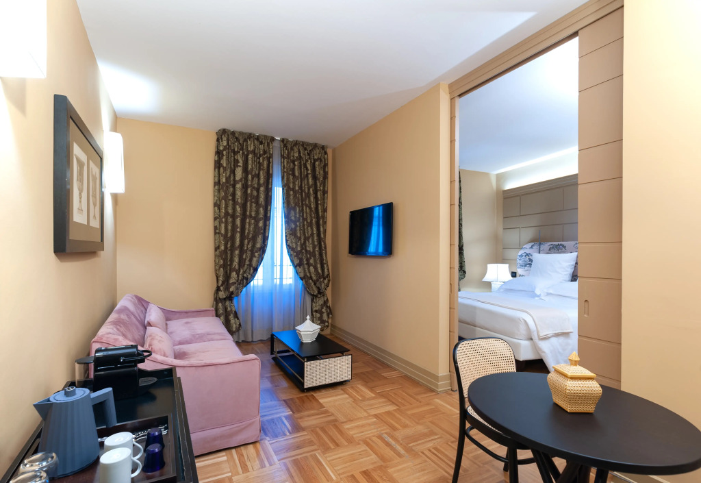 Hotel Number Nine