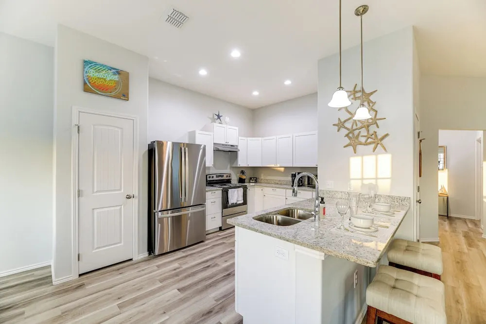 Bright Rockport Vacation Rental w/ Community Pool!