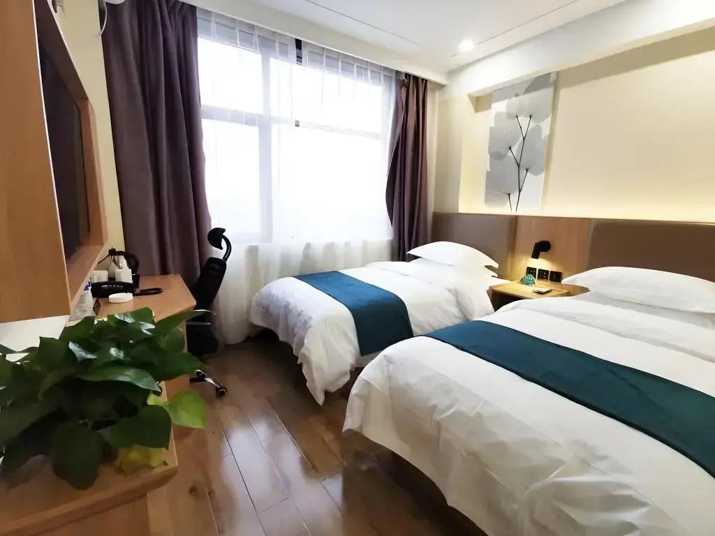 GreenTree Inn Express Shandong Dezhou Lingcheng District Fuxing Street Bus Station.