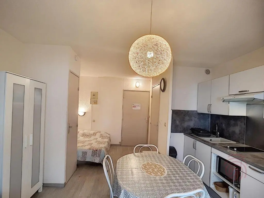 Appartement Lamalou-les-Bains, 1 pièce, 2 personnes - FR-1-451-96