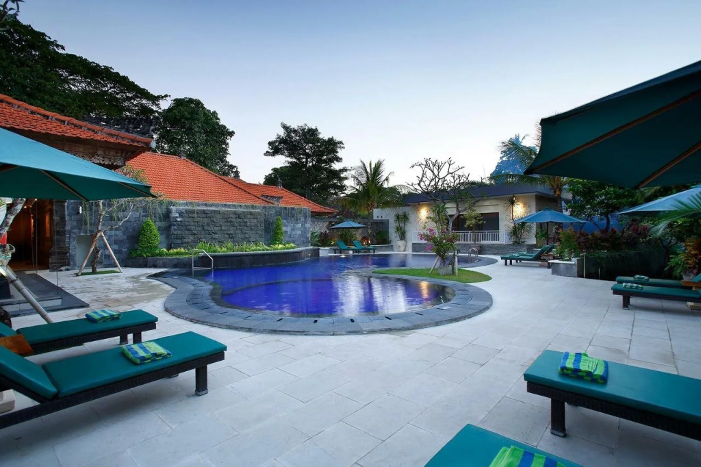 Vila Shanti Beach Hotel