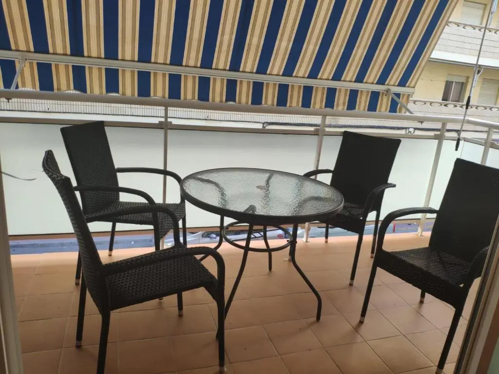 Piso recien reformado a menos de 50m de la playa