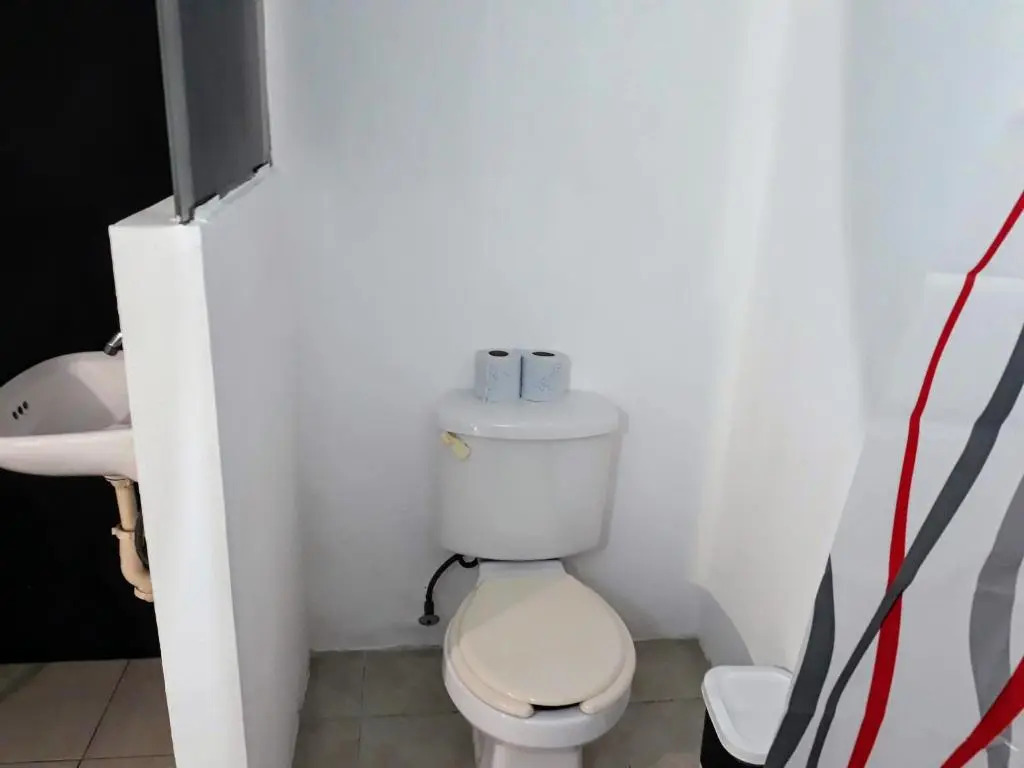 Room in Guest room - Low Budget Small Room, with Wi-Fi Private Bathroom at Downtown Cancun