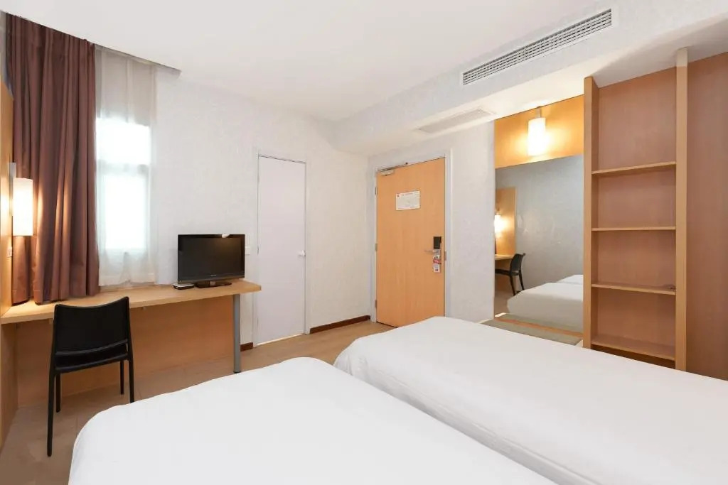 Ibis Beijing Jianguomen Hotel