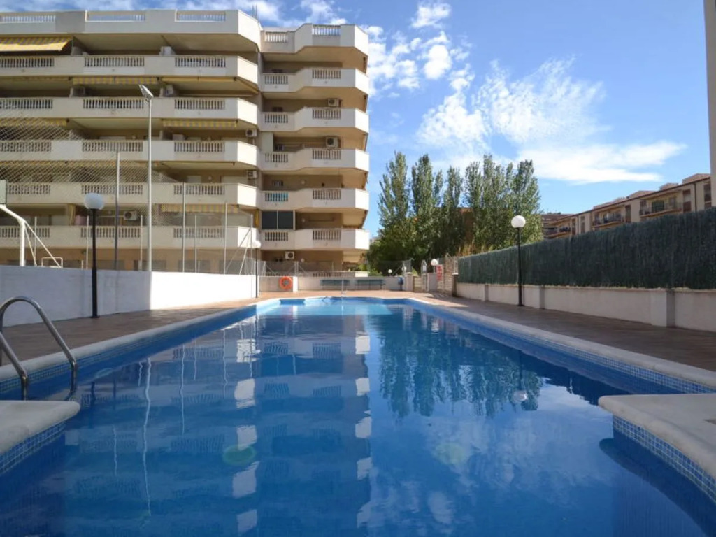 Apartment Albeniz La Pineda