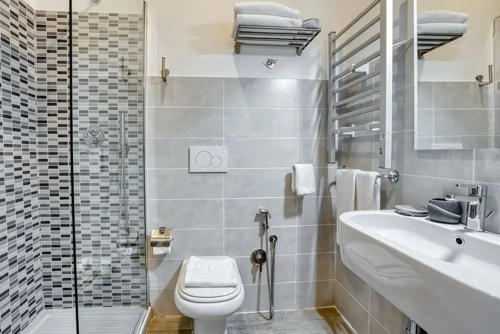 Rhome Guest House