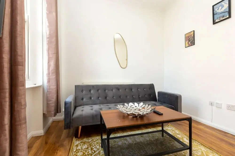 Centrally Located 1 Bedroom Apartment Near Paddington