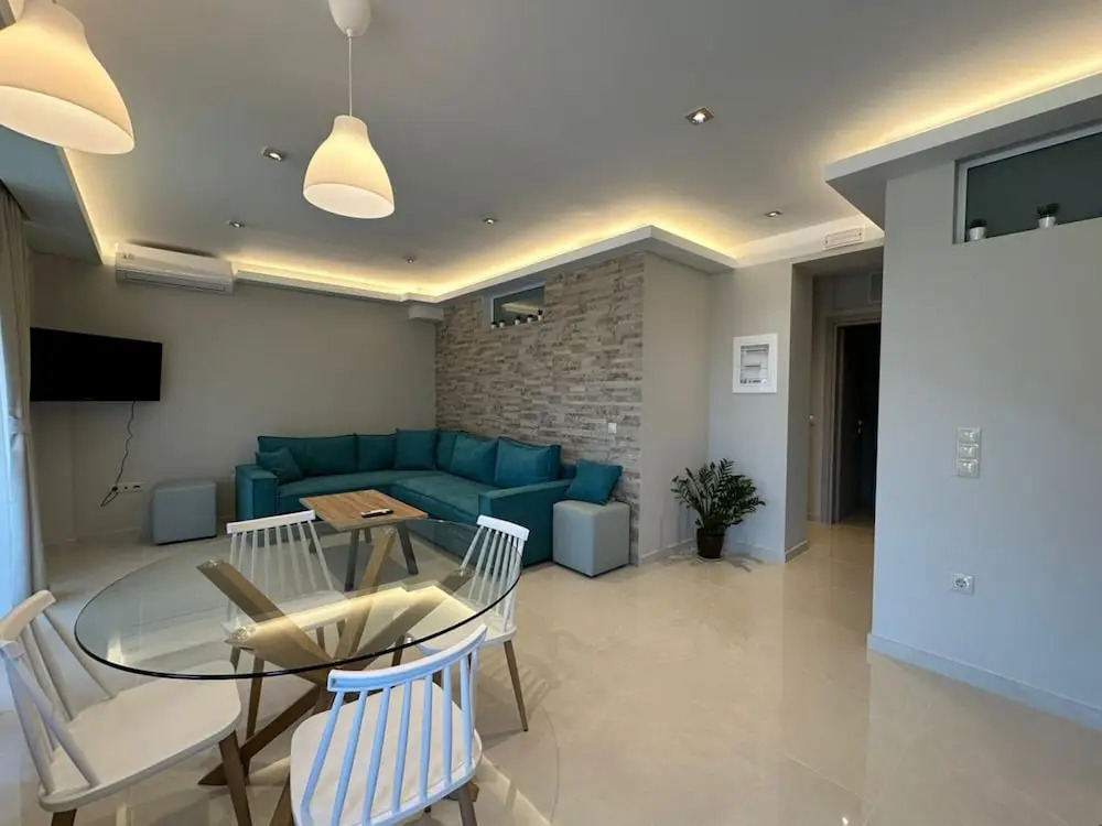 Elpida Luxury Apartments Suites