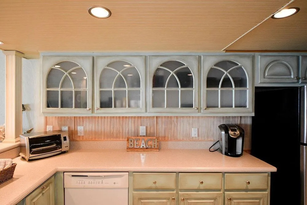2082 Shoreline Condo