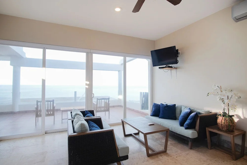 Tortugas Bay Resort