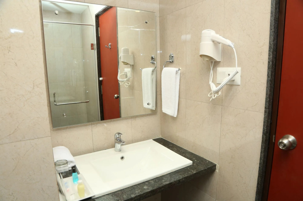 I V Sanctum Hotel