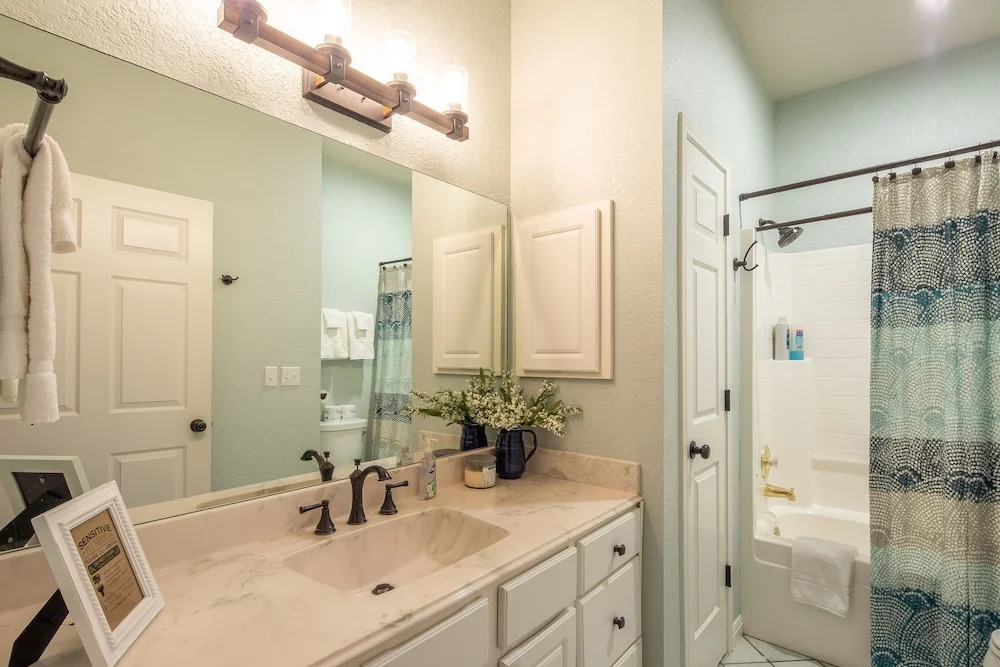 Reel Simple 4 Bedrooms 2 Bathrooms Home