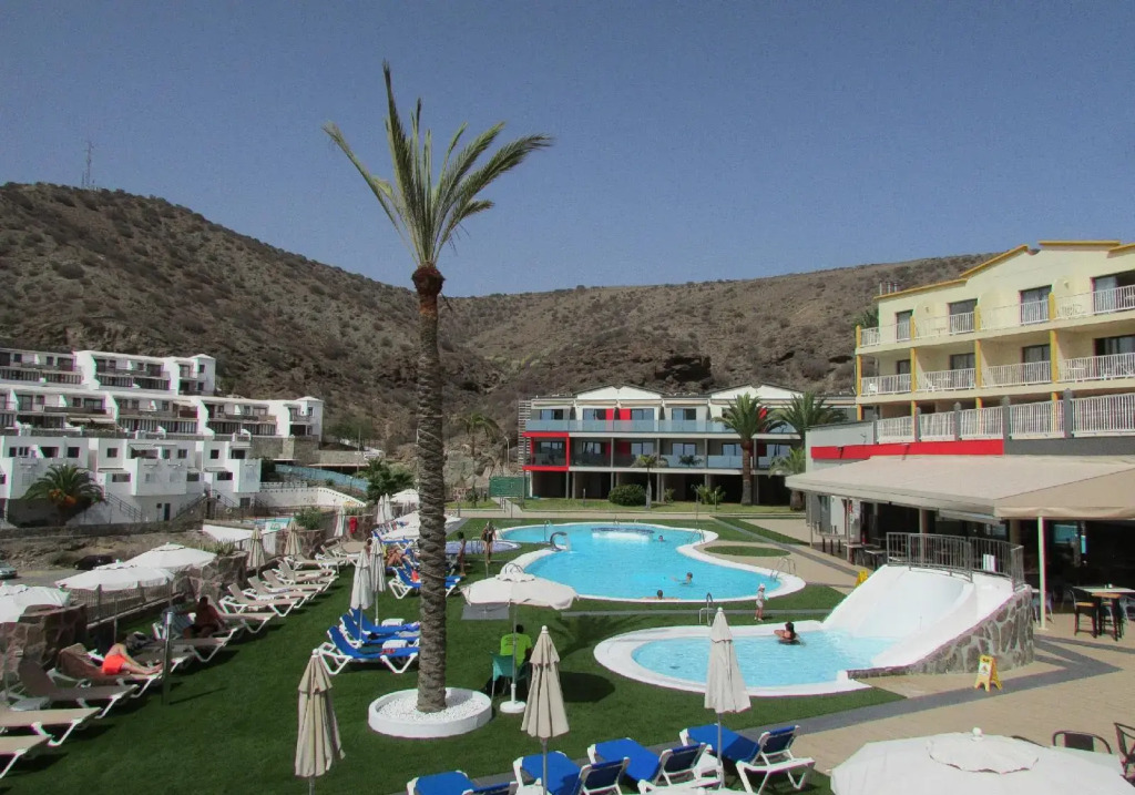 Apartamentos Natural Park