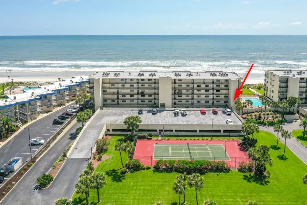 Newly Decorated Ground-floor Suite Steps From Beach and Pool W/views, Wifi