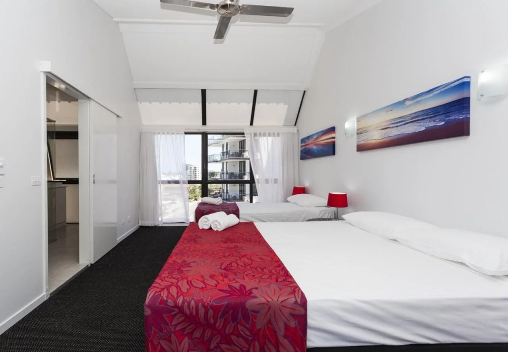 Broadbeach Travel Inn Apartments