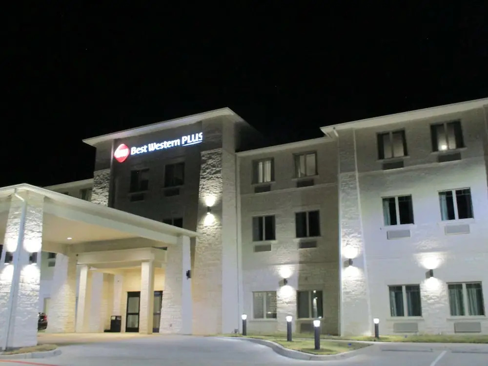 Merica Inn & Suites