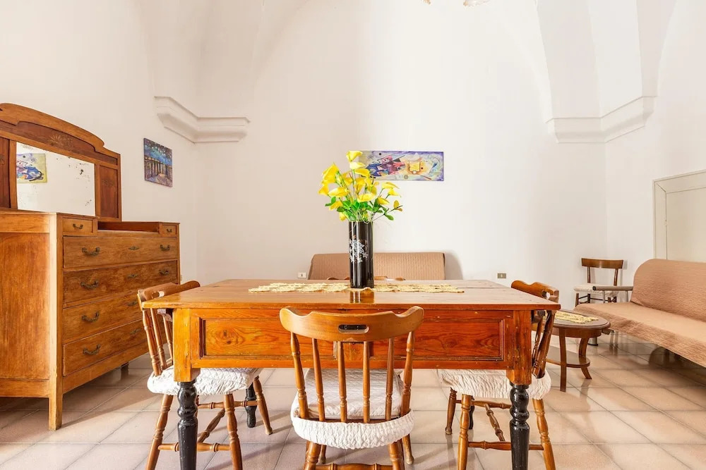 3836 Da Donatuccia by Barbarhouse