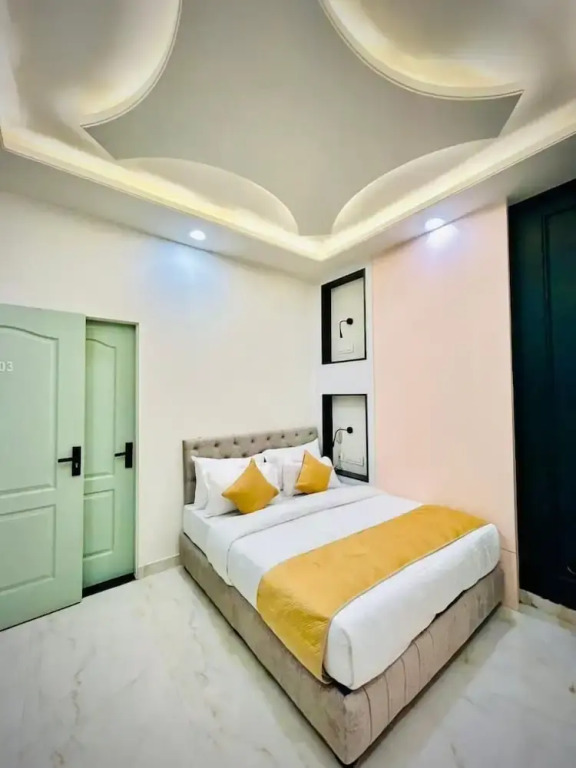 Hotel The Hidden Door-Near Jaipur Airport
