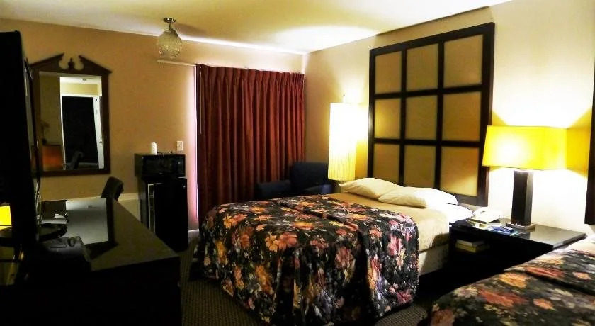 Relax Inn Watertown