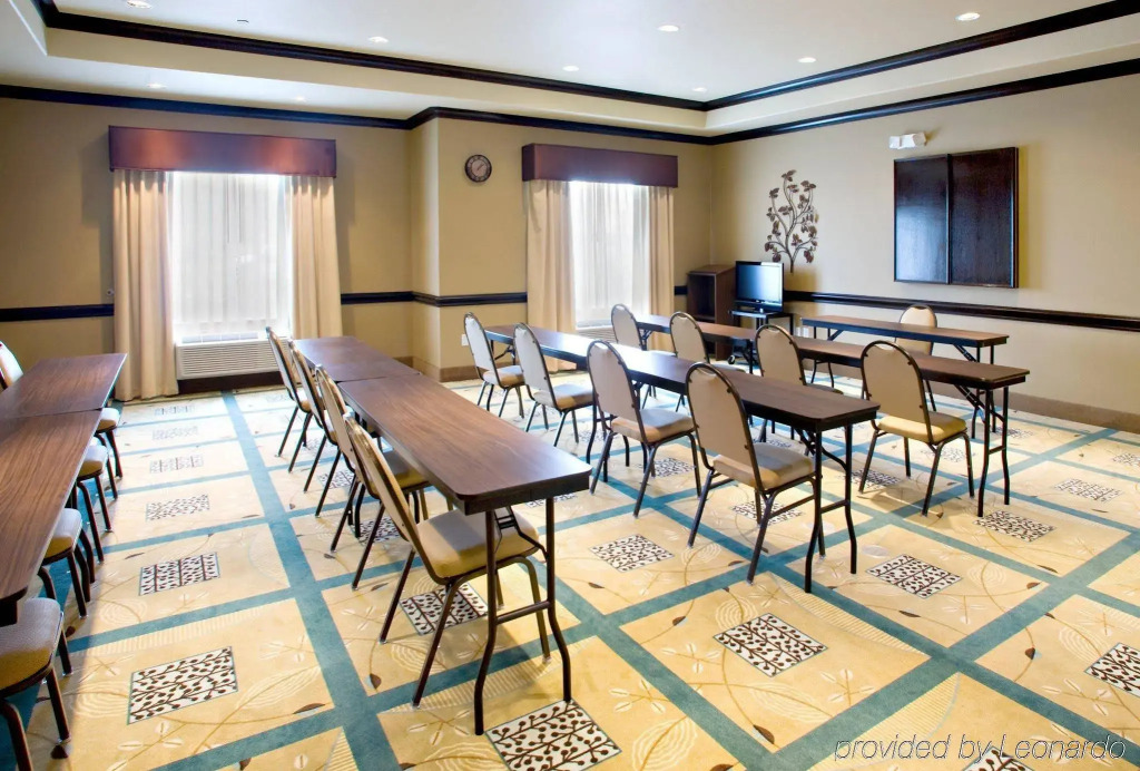 Holiday Inn Express Hotel & Suites Victoria by IHG