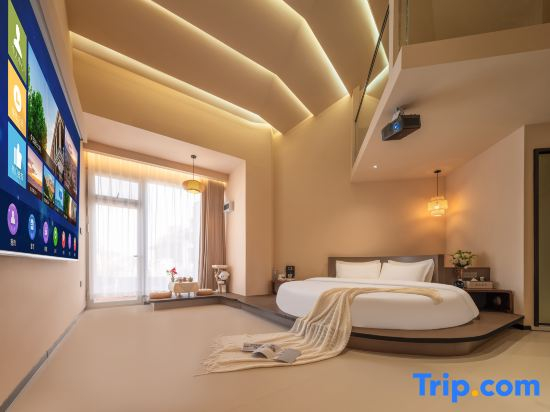 Muxi Lakeview Panorama Homestay（Zhongwei Shapotou Water Town Branch）
