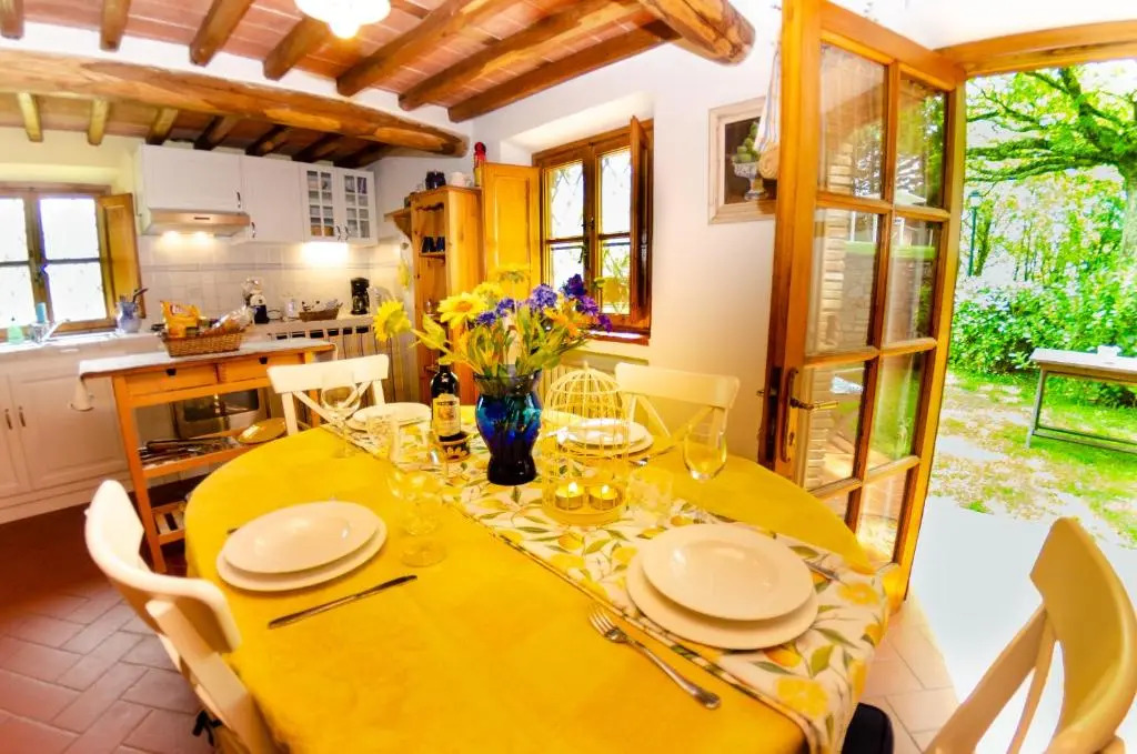 Grumo Farmhouse in Pescaglia