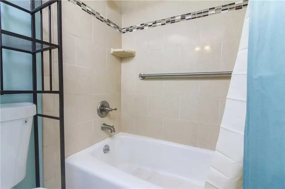 Sunglow Resort 305 by Distinctive Beach Rentals