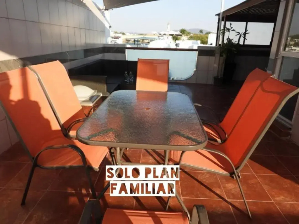Bonita Casa en Condominio con Alberca y Acceso al Lago