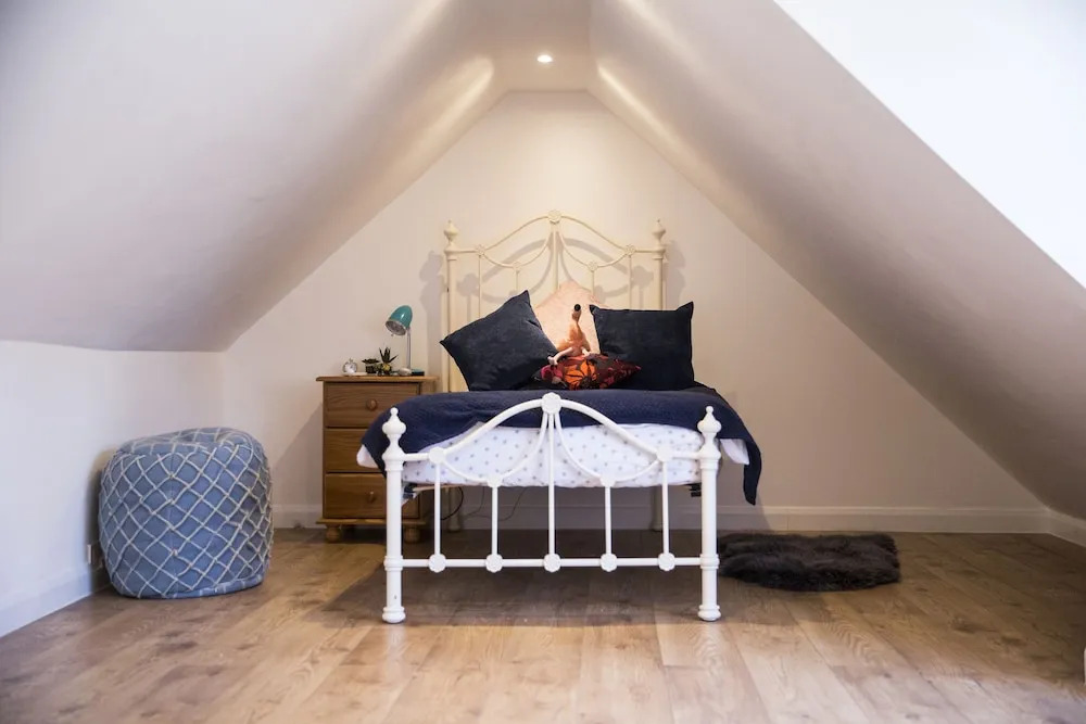 The Pink Door Seaside Holiday Home