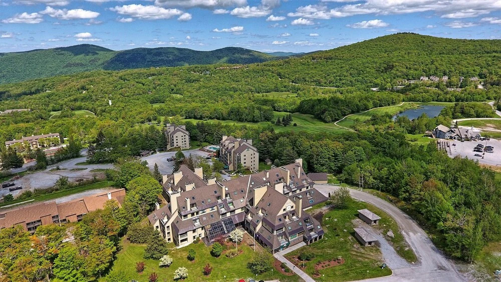 "roomy" Mountain Green 3BR Condo w/ Amenities 3b14