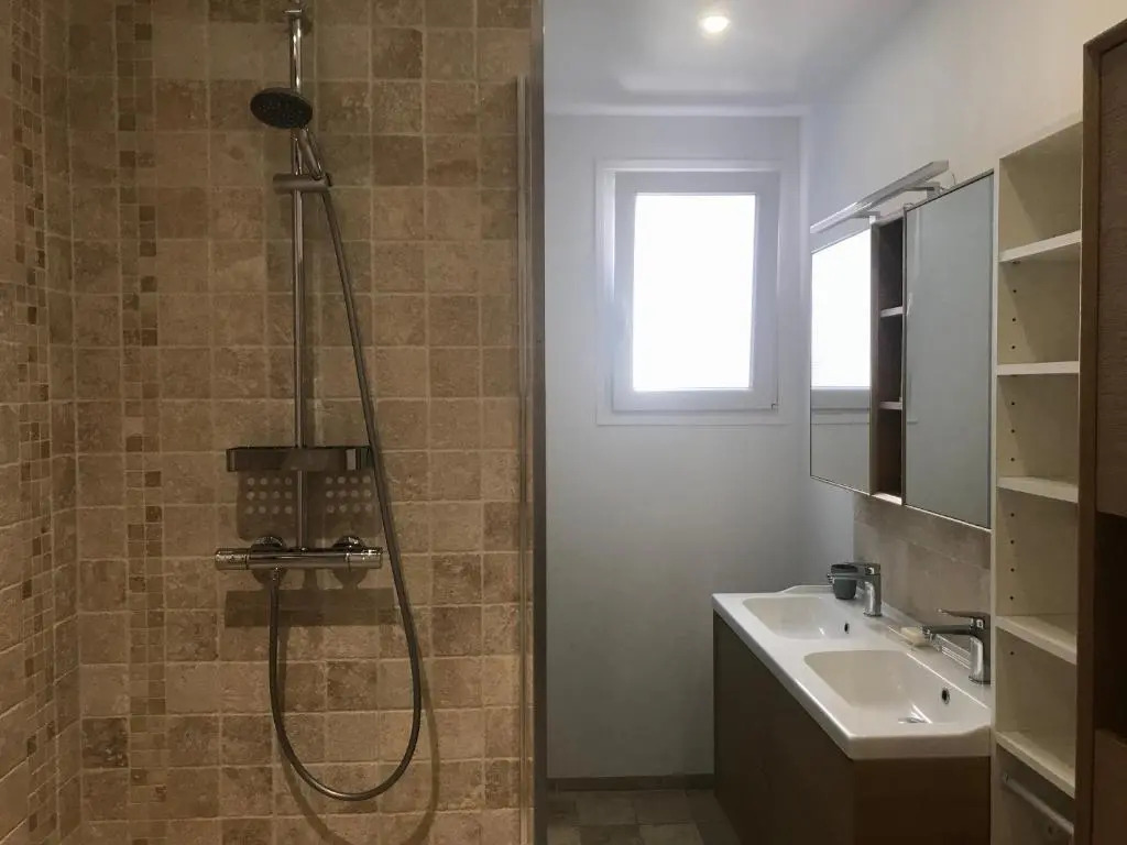 Très bel appartement T3 proche place Castellane avec vue et 2 chambres