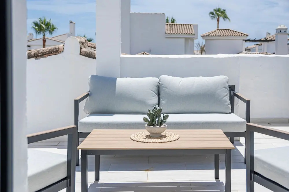 Lnm5.30 - Great Location With Private Roof Terrace