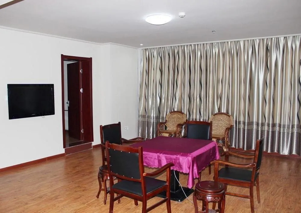 Yinzuo Jiayi Hotel (Dongying Huanghe Road Wanda Plaza)