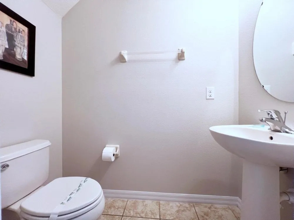 Luxurious 6bd Pool Haven Refreshing And Chic-4464n 6 Bedroom Home by RedAwning
