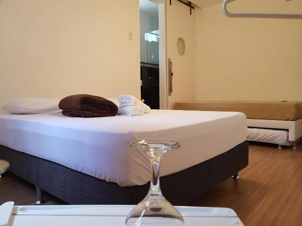 Quarto privativo em condomínio