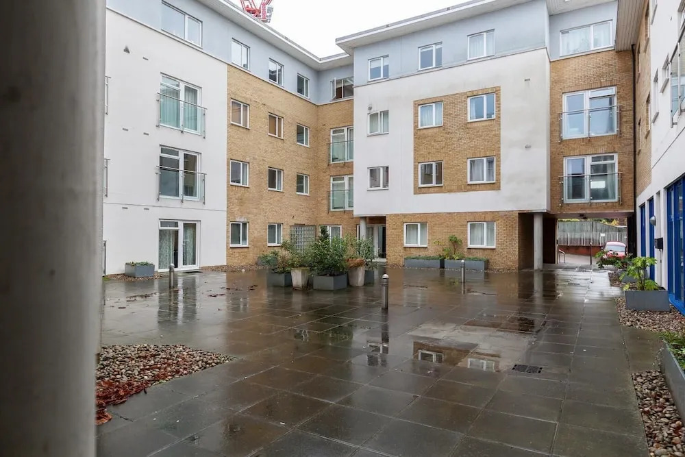 Roomspace Serviced Apartments - Abbots Yard