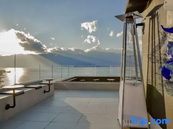 Tongxi sea view villa