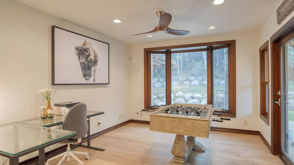 Cozy Edwards Retreat w/ Fireplace, Near Ski Resort Osprey Nest by Avantstay