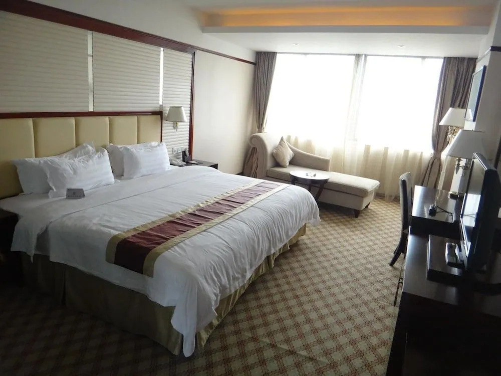Huangting Hotel