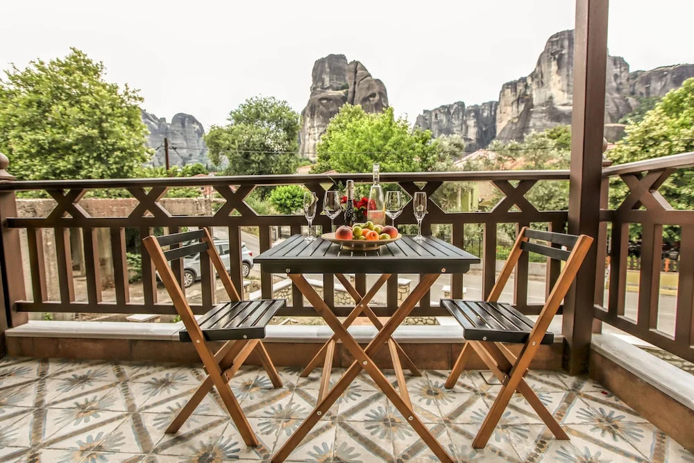 Meteora Heaven and Earth premium suites