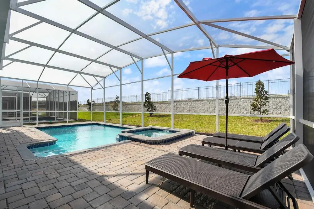 Striking Disney Themed10br Pool/spa/game Room