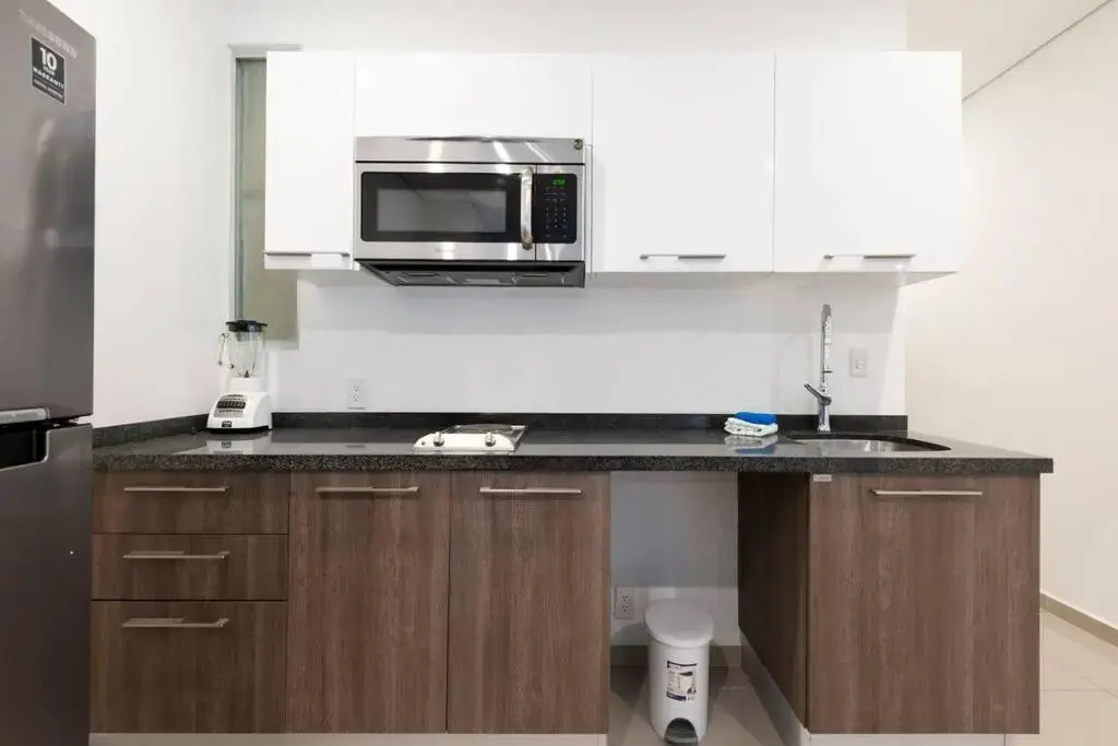 Beautiful loft. King size bed. 150 Mbps internet.