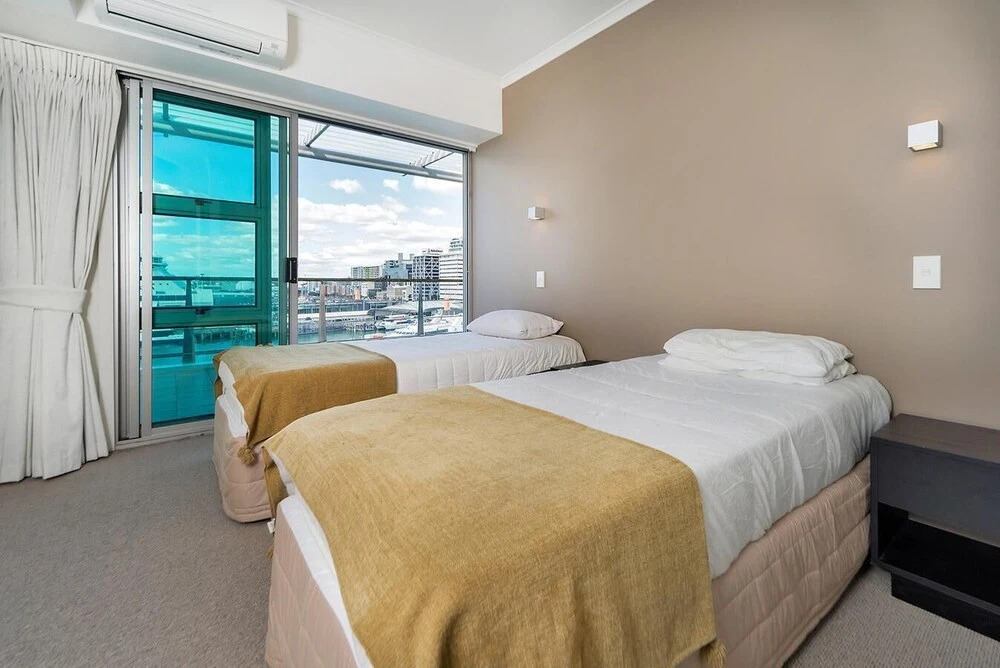 QV Absolute Waterfront with Carpark (481)