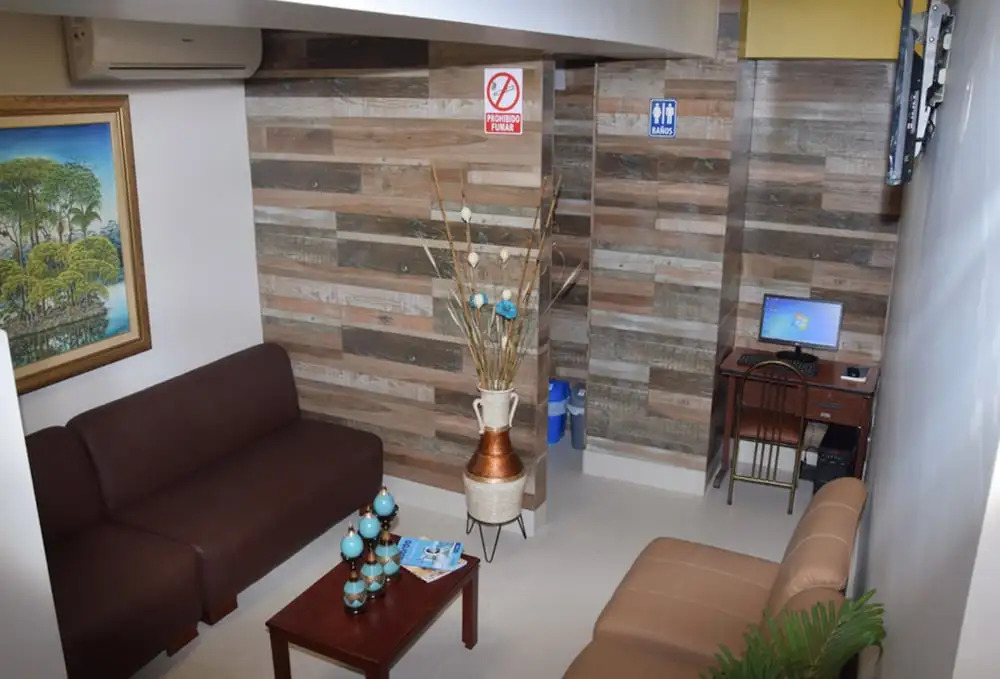 Hotel Perla Verde